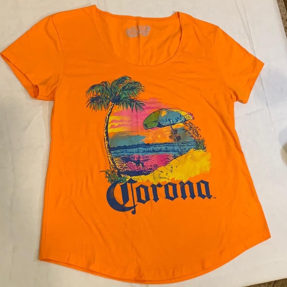 Old Navy California totally classic CORONA T-shirt